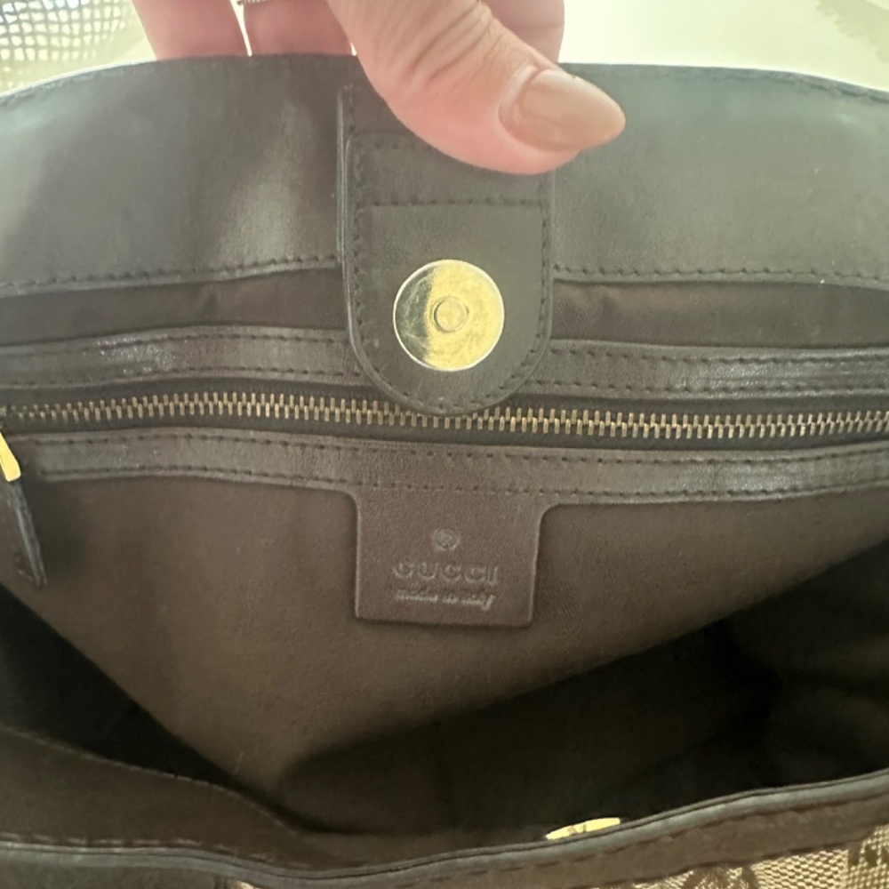 Gucci Bag - Picture 2 of 7